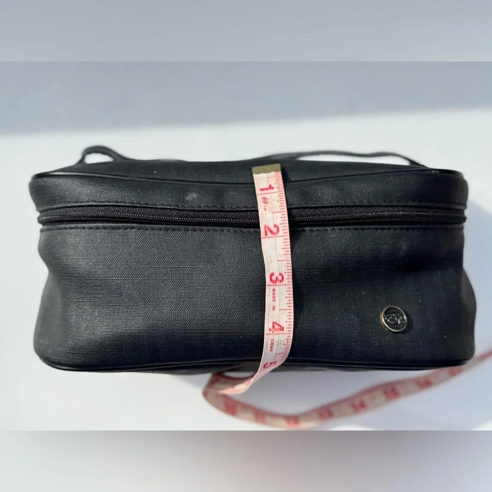 Vintage Oscar de la Renta Black Cosmetic Toiletry Travel Bag with Handle
